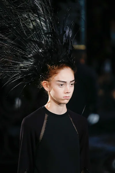 Look 31